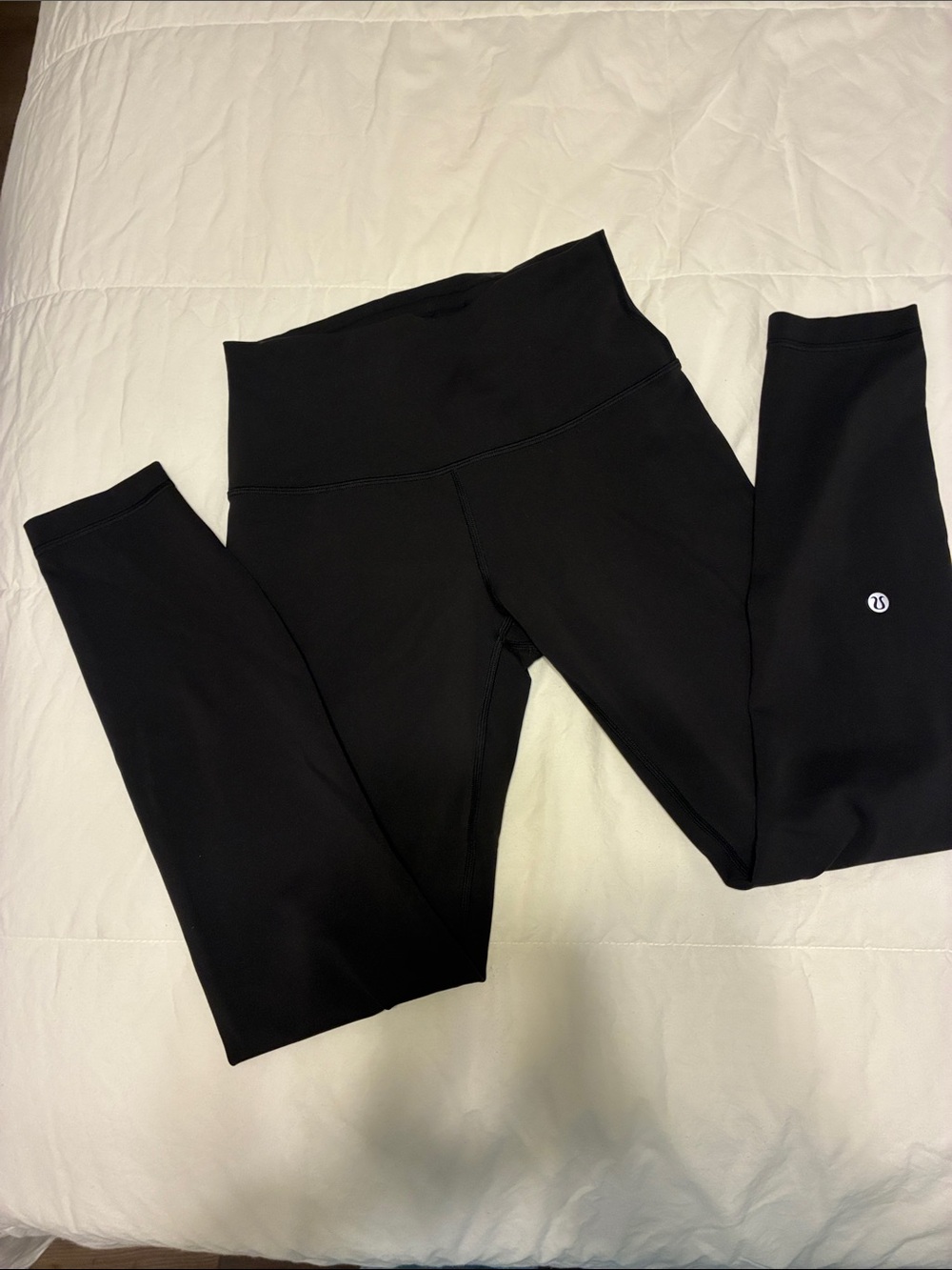NWOT - Lululemon Black Legging 25"